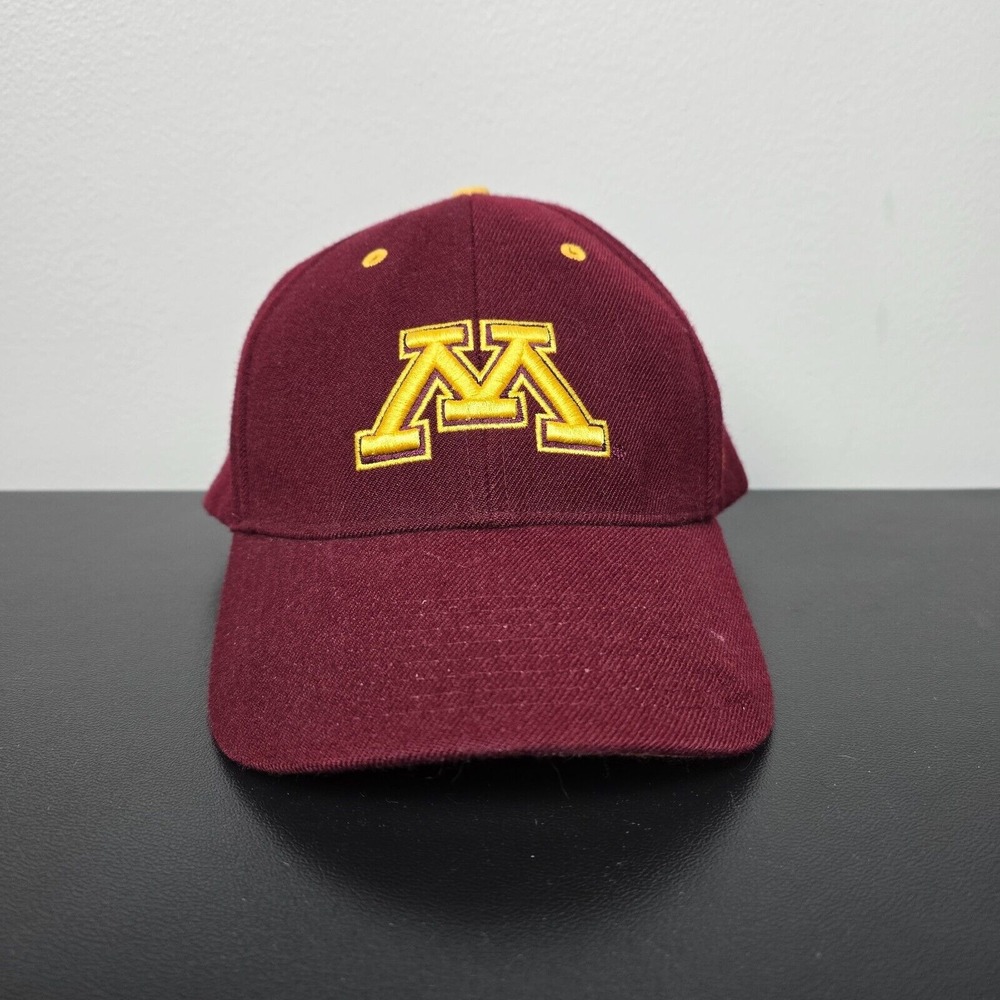 VINTAGE Minnesota Gophers Hat Cap Mens Strap Back Red‎ NCAA Football Nike Team